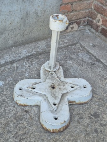 base sombrilla metal blanca 40x36x36 1u